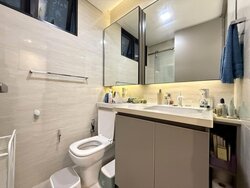 Sennett Estate (D13), Apartment #502103641